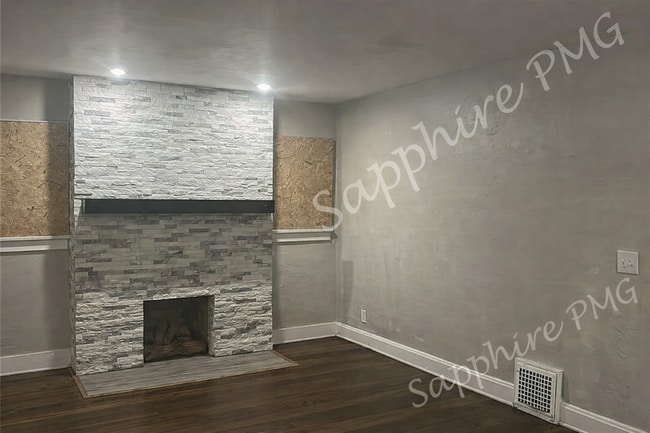 Building Photo - 5400 Olive St