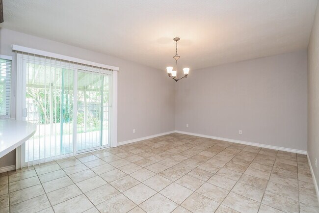 Foto del edificio - 4129 Shagbark St
