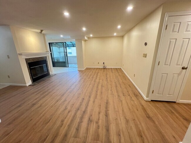 Foto del edificio - 295 W Wyoming Ave