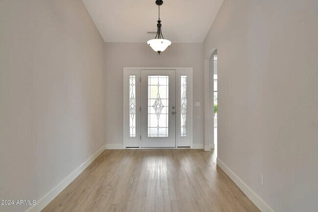 Building Photo - Spacious 3BR/2BTH House in Prescott Valley