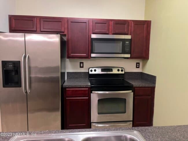 Photo - 2/2 on Westside House