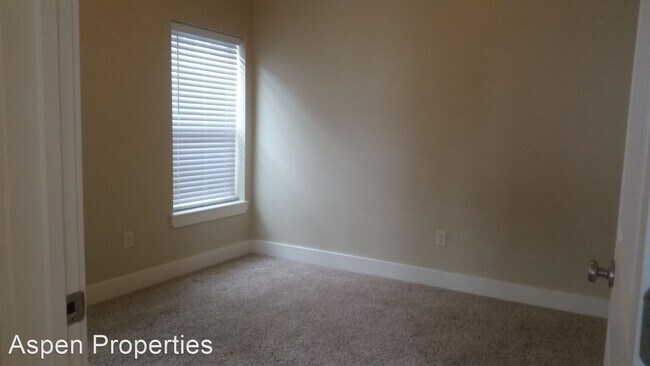 Building Photo - 3 br, 2 bath House - 437 Stafford Ave.