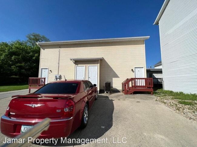 Building Photo - 2 br, 1.5 bath House - 501 West Vine Street