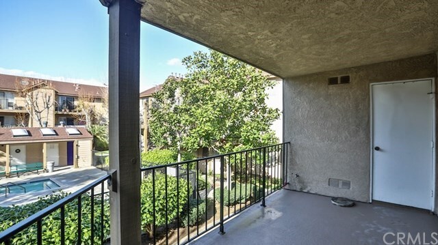 Foto del edificio - 4201 W 5th St