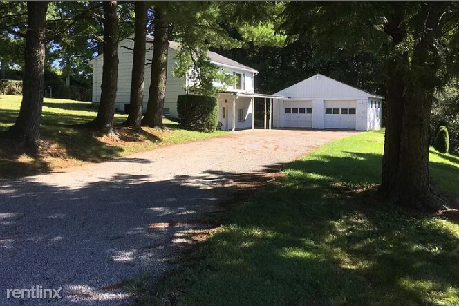 Primary Photo - 2 br, 1 bath House - 1191 Airport Rd
