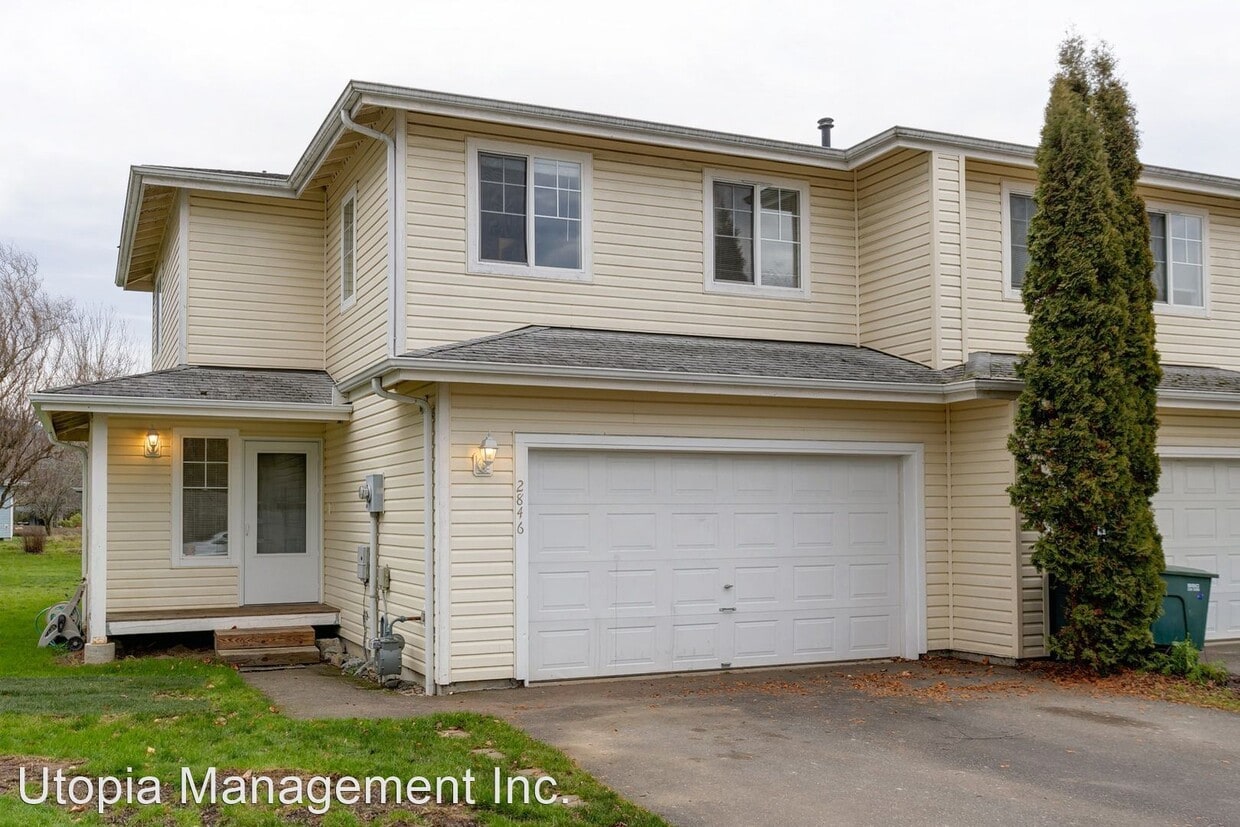 Primary Photo - 4 br, 2.5 bath House - 2846 VERONA ST