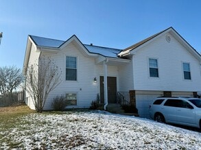 Building Photo - 1029 SE 7th Terrace