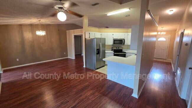 Foto del edificio - 261 Daisy Estates Dr