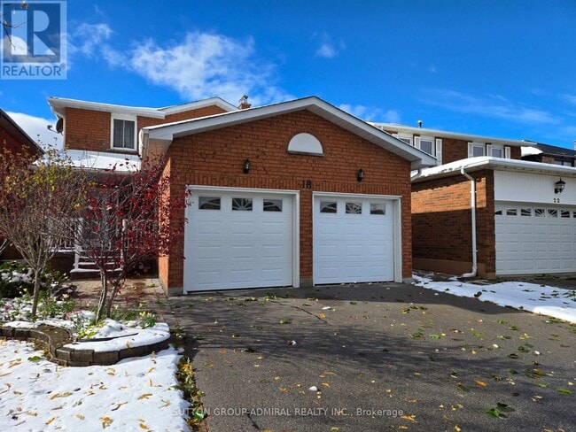 Photo du bâtiment - 18 Waterfall Rd