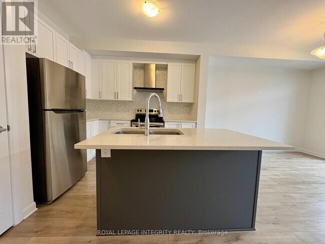 Photo du bâtiment - 527 Winterset Rd