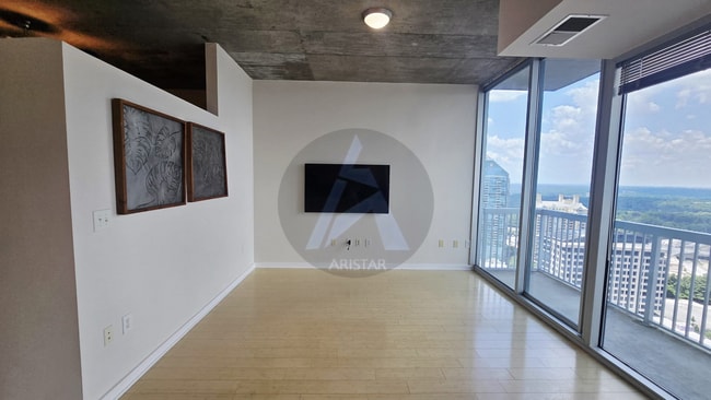 Building Photo - 3324 Peachtree Rd