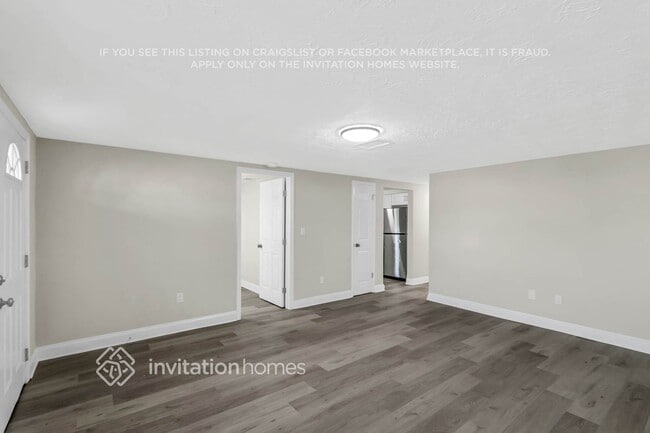 Building Photo - 3416 Seffner Dr