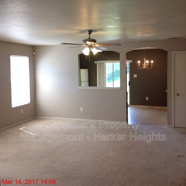 Building Photo - 2909 Blackburn Dr