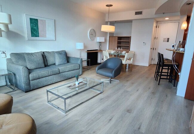 Foto del edificio - 1395 Brickell Bay Dr