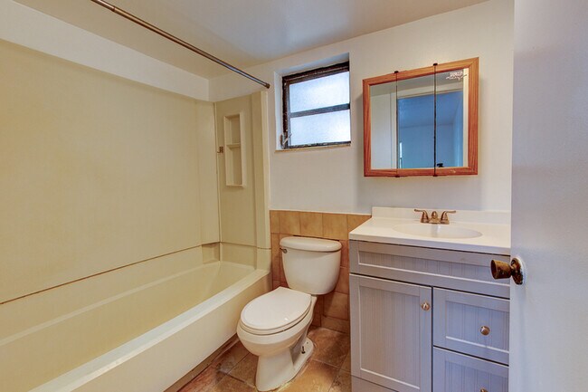 Foto del edificio - 2142 Bradford St