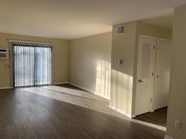 Foto del edificio - 4350 N 94th St
