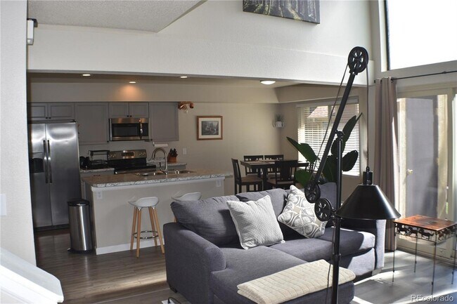 Foto del edificio - 4075 Autumn Heights Dr