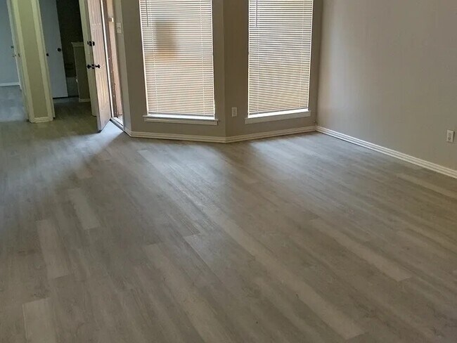 Foto del edificio - 2720 Countryside Ln