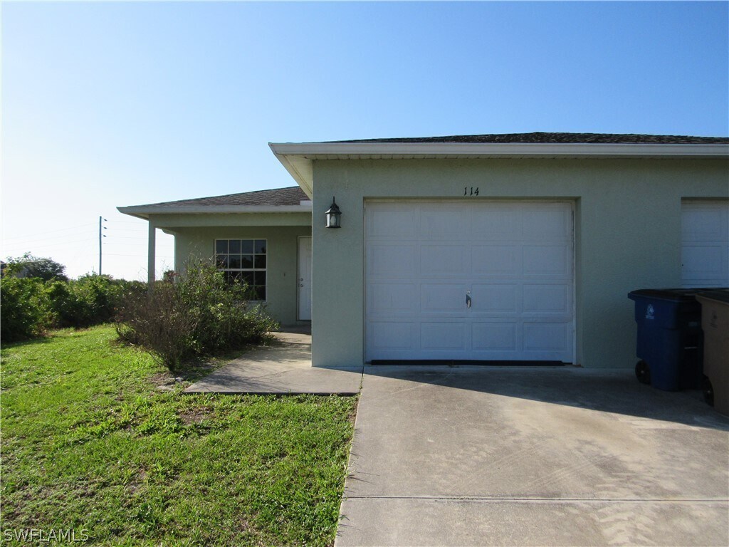 112 Pullman St, Lehigh Acres, FL 33974 Townhouse for Rent in Lehigh