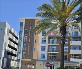Building Photo - 168 S Monterey St