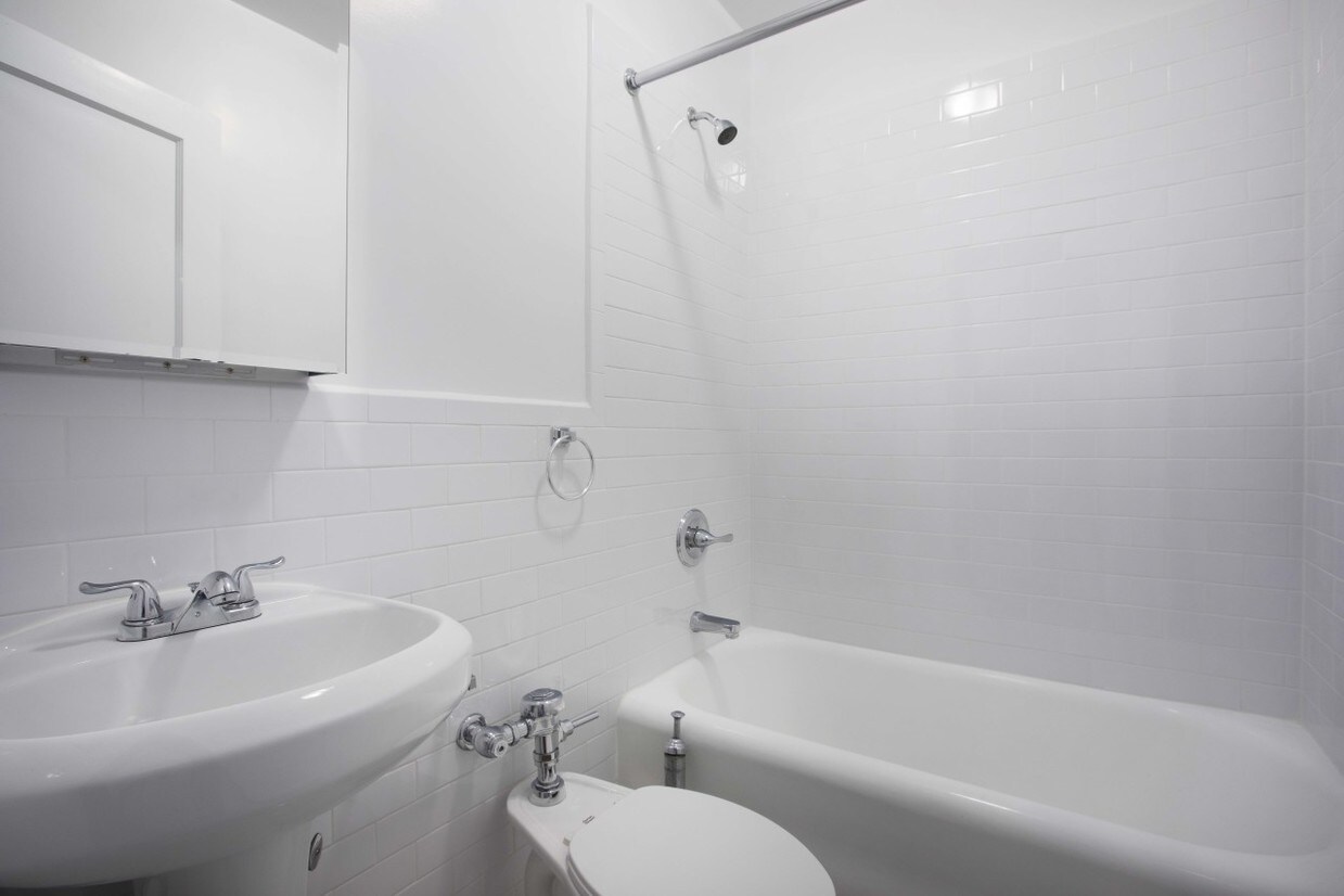 Primary Photo - 208 West 23rd Street