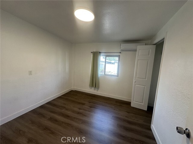 Building Photo - 2323 W Cedarwood St