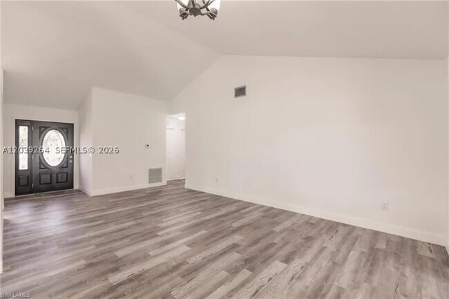 Foto del edificio - 4550 Springview Cir
