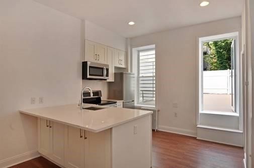 Primary Photo - 127 Atlantic Avenue