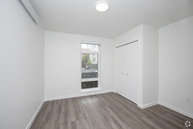 1BR, 1BA - 558SF - Bedroom - Plaid Apartments