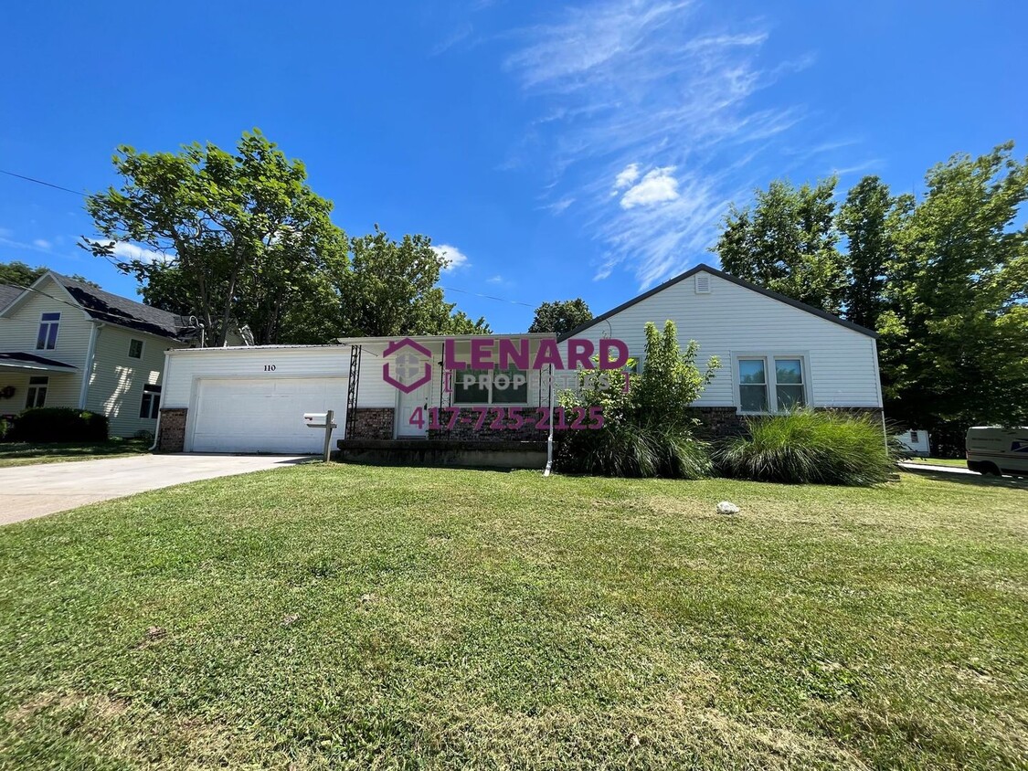 Primary Photo - 3 Bedroom Home Ready for Move In!