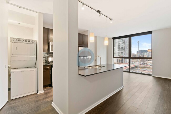 Foto del edificio - 132 N Desplaines St