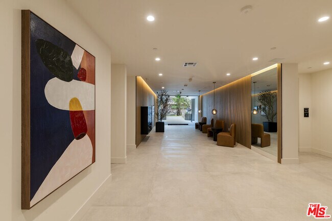 Foto del edificio - 3651 Regal Pl