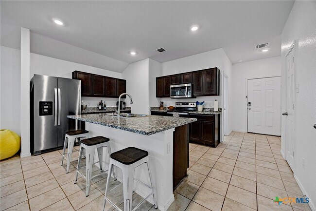 Foto del edificio - 133 Hammond Ct