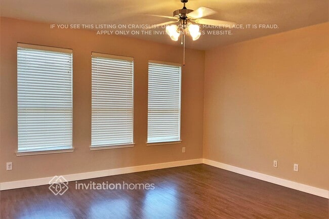 Building Photo - 12316 Coral Dr