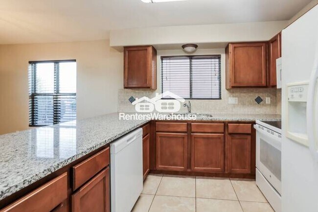Building Photo - Cozy, Freshly Remodeled Home Near Wilmot &...