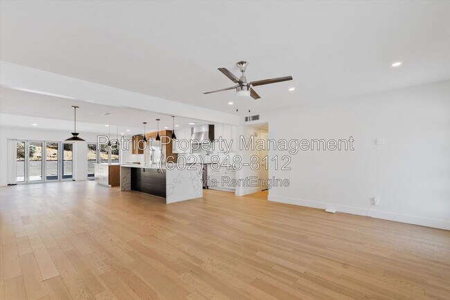Building Photo - 8515 N 13th Pl