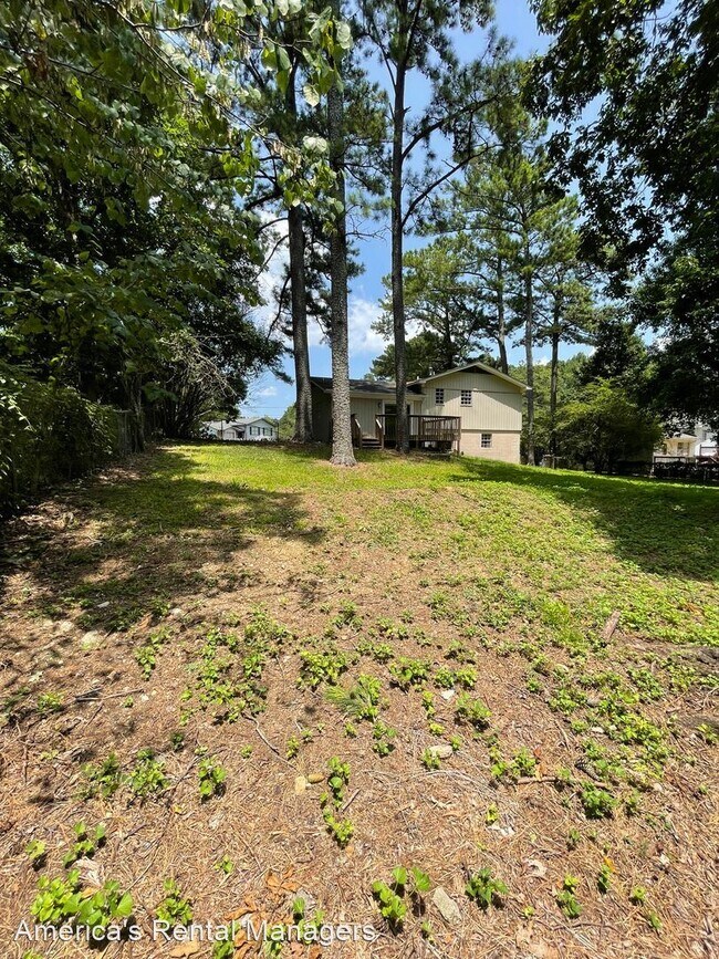 Building Photo - 4 br, 1.5 bath House - 5079 Darlene Drive