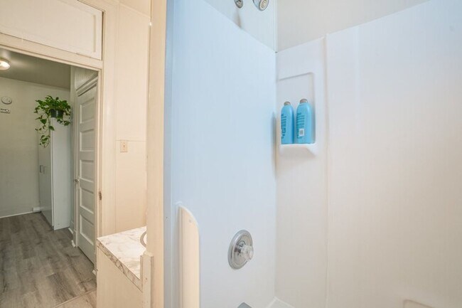 Foto del edificio - 3114 N Calvert St