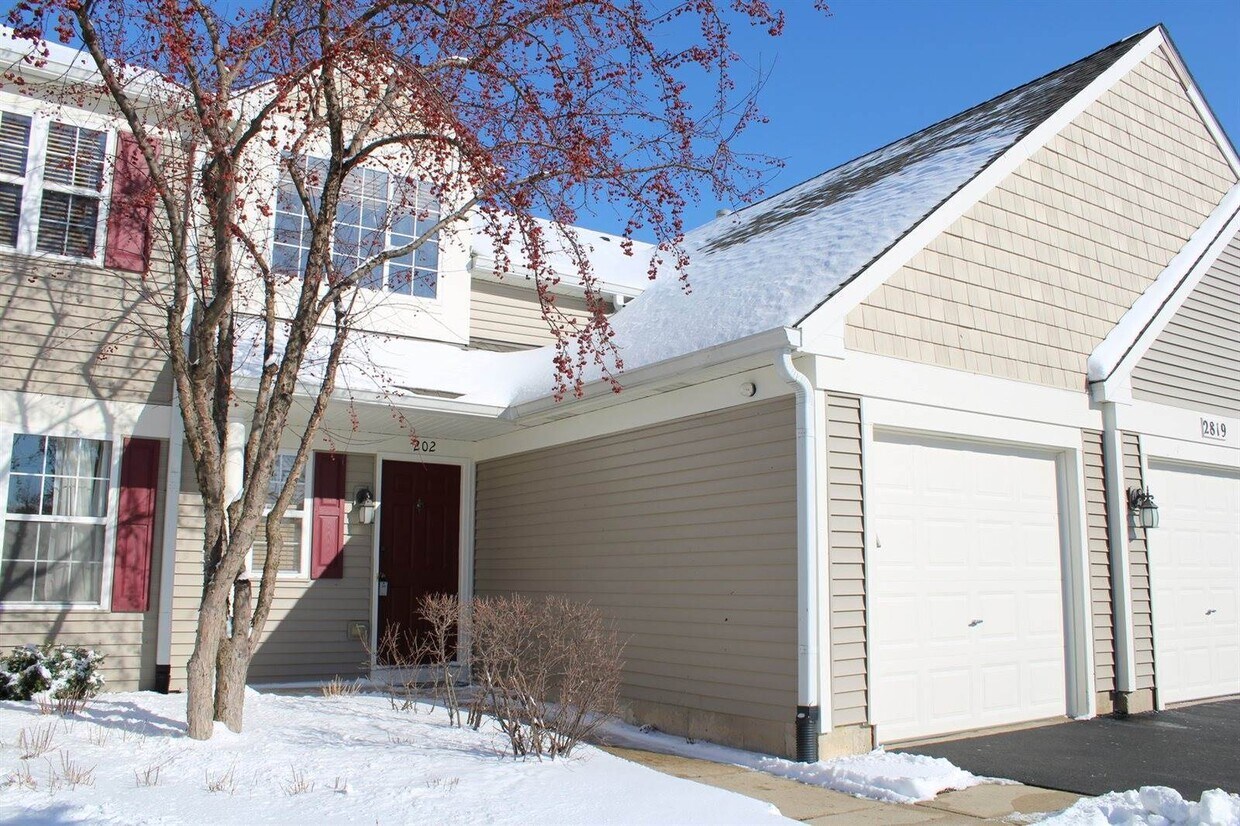 2819 Rutland Cir, Naperville, IL 60564 House Rental in Naperville, IL