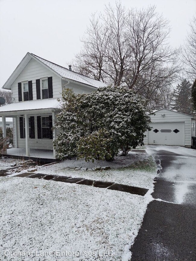 Foto del edificio - 3 br, 1 bath House - 2074 Germaine
