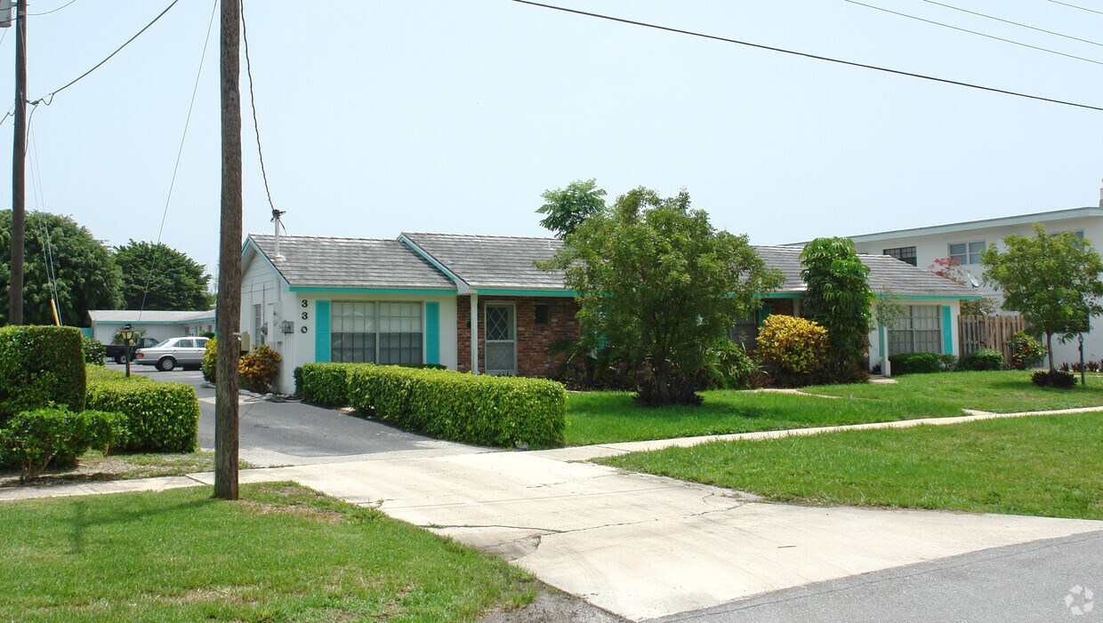 Primary Photo - 330 Southwind Dr