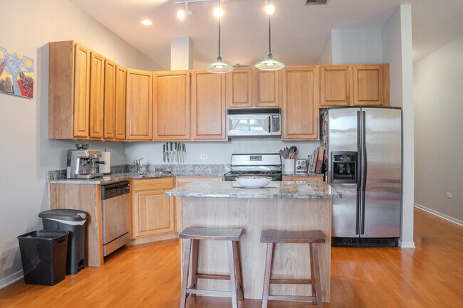Foto del edificio - 2915 N Clybourn Ave