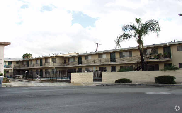 Foto del edificio - Maple Street Apartments