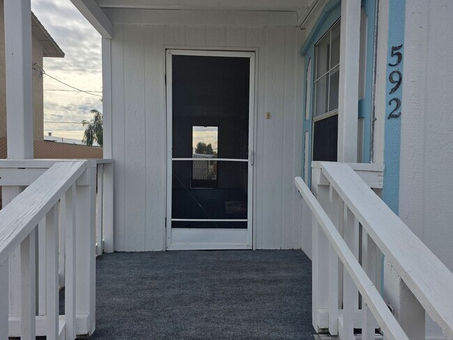 Foto del edificio - Newly refurbished 2 bedroom 1 Bath fully fenced manufactured home in Central Bullhead City.