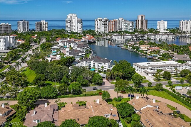 Foto del edificio - 4018 Crayton Rd