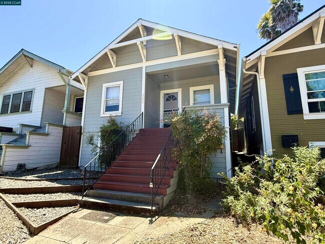 Building Photo - 821 Virginia St