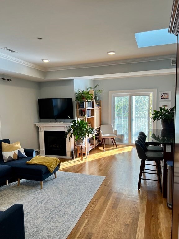 Foto principal - 4370 Washington St