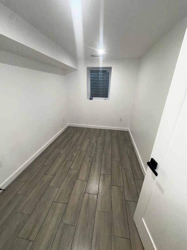 Photo - 408 Chaplin St SE Townhome