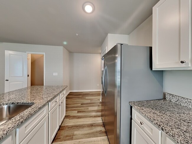 Building Photo - 2150 Belmont Cir NE