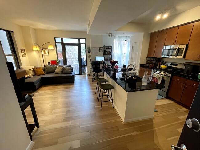 Foto del edificio - 1001 L St NW